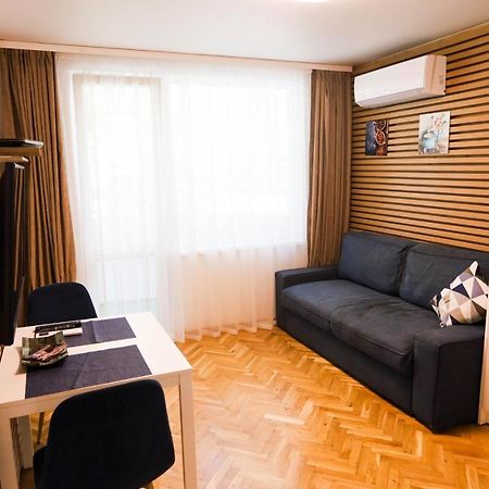 White Central Apartment Варна Екстериор снимка