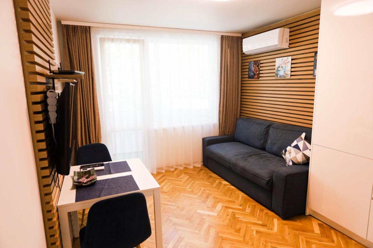 White Central Apartment Варна Екстериор снимка